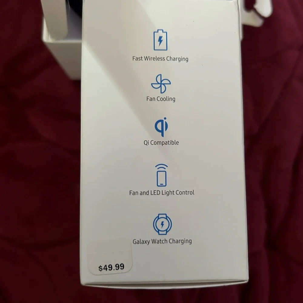 NWT Samsung Wireless 9W Fast Charger With Fan Cooling